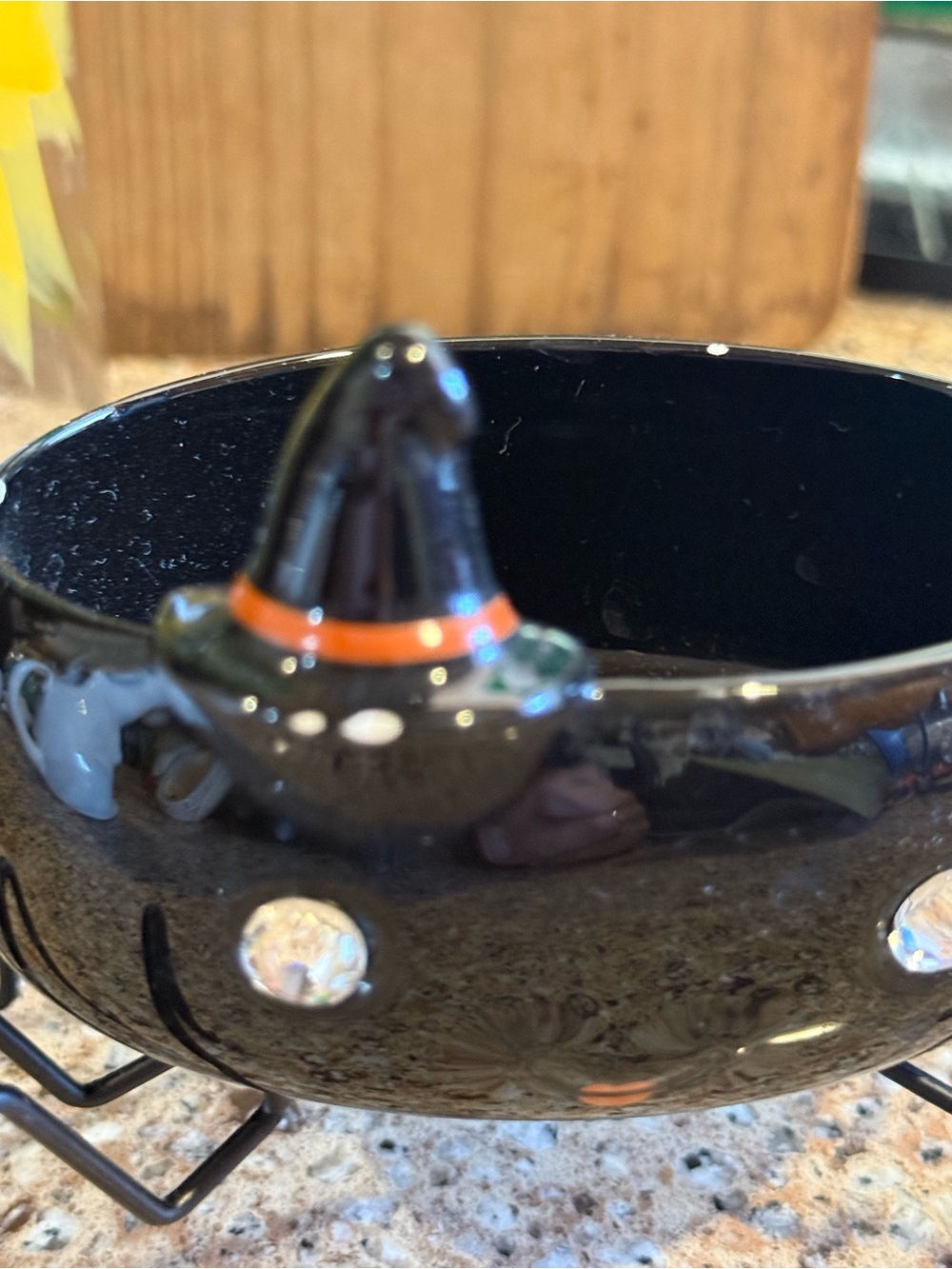 Black Witch Cauldron Trinket Dish with Spider Legs- Bath And Body Works - Picture 2 of 4